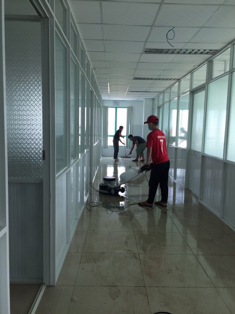 Dịch vụ vệ sinh bệnh viện mới sơn sửa Thanh Khang Phát.