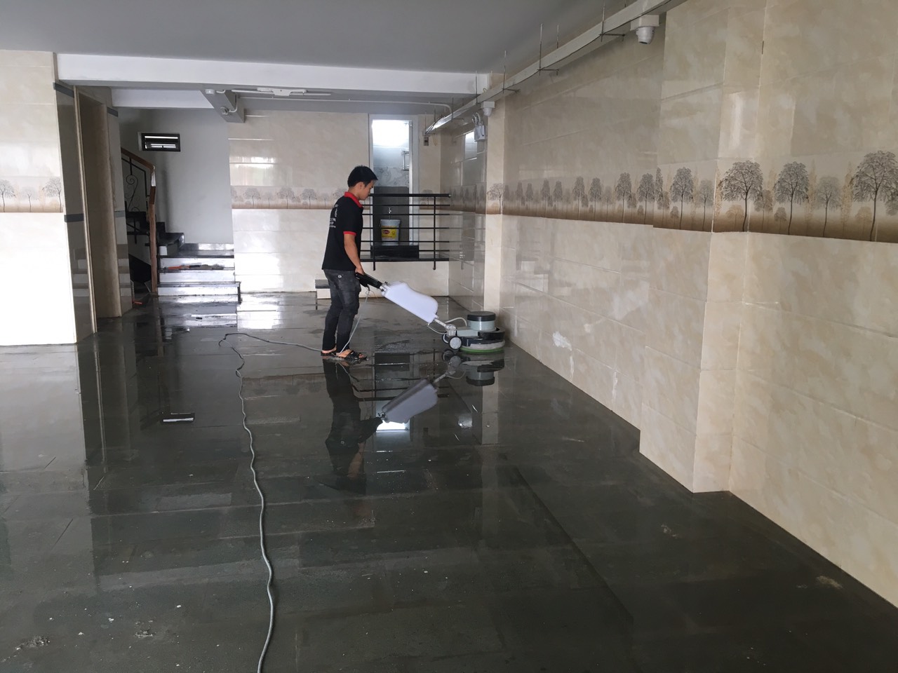 đánh chà nền sau khi xây dựng